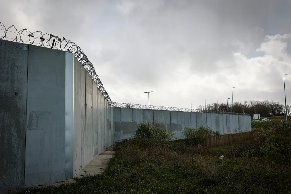 MSF reopens a project in Calais to help people on the move on the Franco-British border