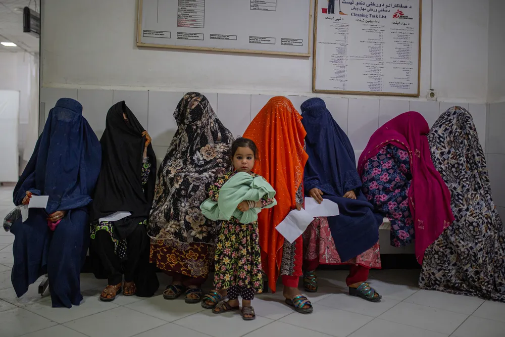 Emergency paediatric unit