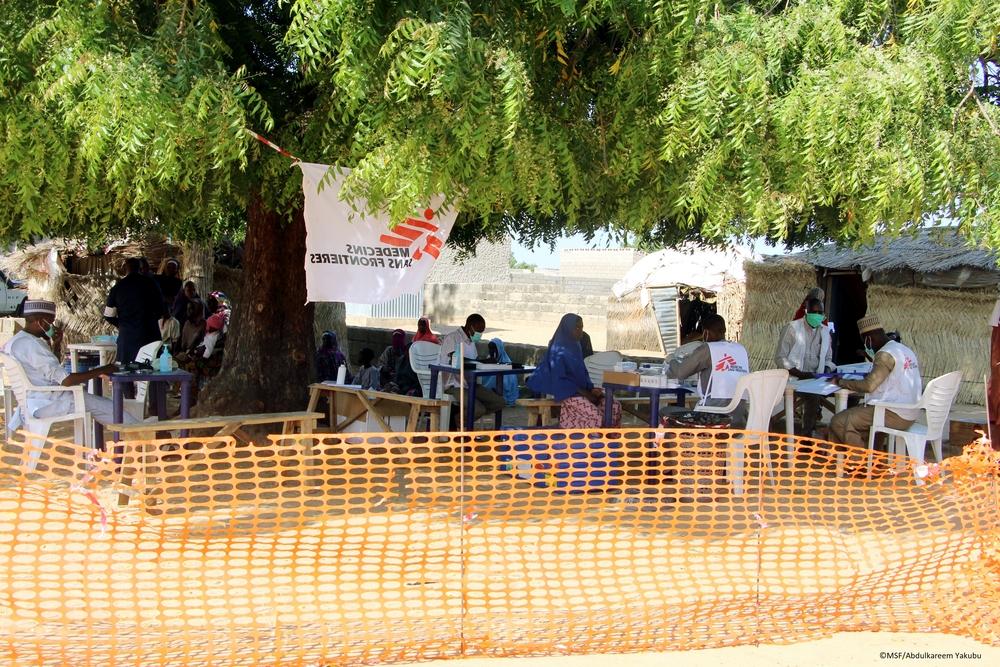 MSF mobile clinic in IDP camp