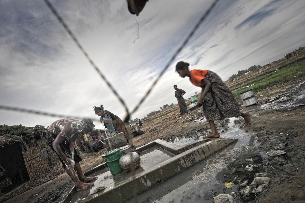 Humaniatarian emergency in Rakhine state, Myanmar