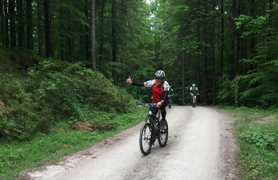 M. Oberndorfer auf seinem Mountainbike