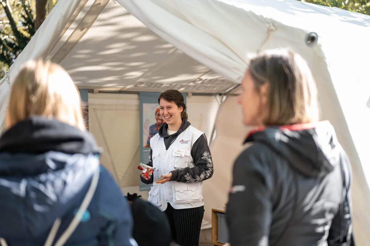 Ausstellung "Ärzte ohne Grenzen hautnah" 2024