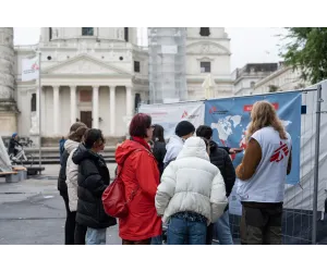 Eröffnung der Ausstellung "Ärzte ohne Grenzen hautnah"