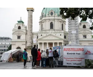 Eröffnung der Ausstellung "Ärzte ohne Grenzen hautnah"