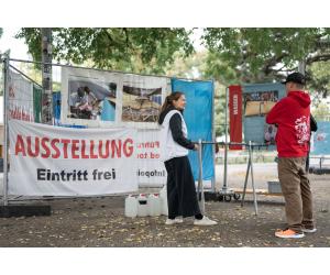 Eröffnung der Ausstellung "Ärzte ohne Grenzen hautnah"