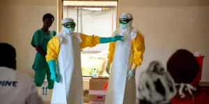 Ebola Ausbruch in der DR Kongo - Einsatz von Ärzte ohne Grenzen - Training für das Team