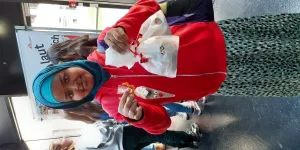 Weihnachtsmarkt Spende der 7. Klassen