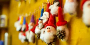 Bild von selbst gemachten Weihnachtsanhängern