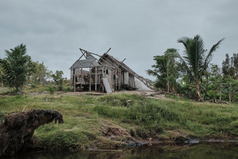 Road from Mahanoro to Nosy Varika