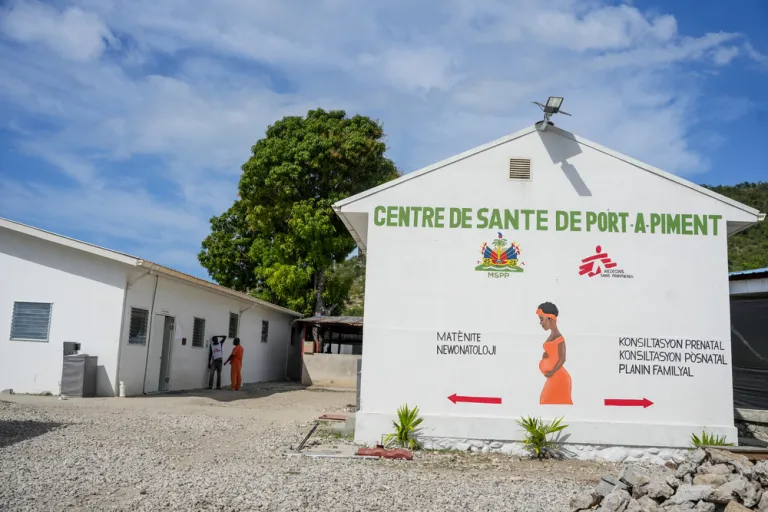 View of the main entrance to the Port-à-Piment Health Center