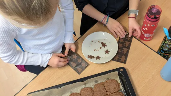 Gebackene Kekse der Foxhill Bilingual Internation School