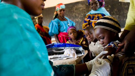 April | Meningitis-Epidemie in Westafrika