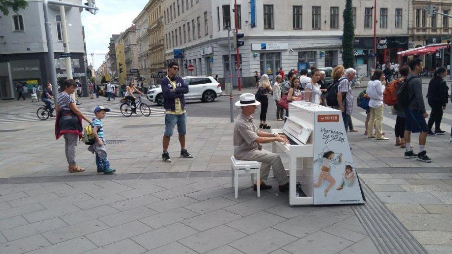 Pianomobil