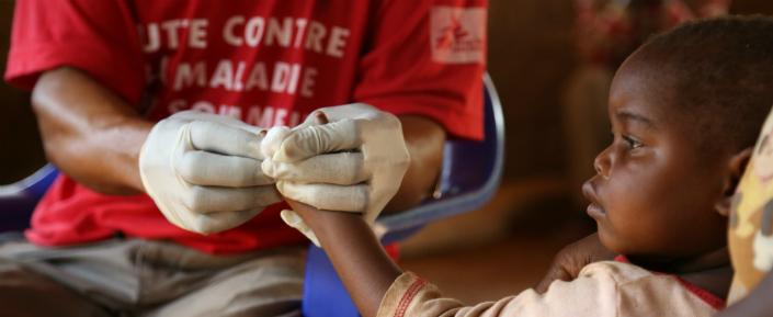 10 Jahre Ärzte ohne Grenzen in der Provinz Orientale (c) Tristan Pfund/MSF