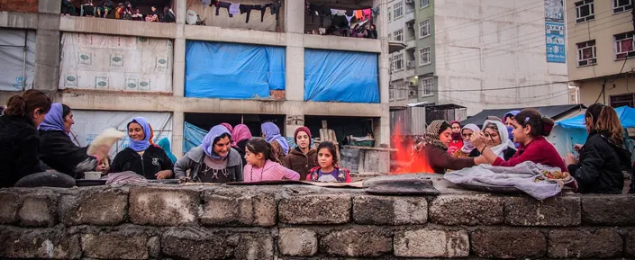 In der Region wurden Camps für 160.000 Menschen Camps errichtet. Ende Dezember waren sie schon überfüllt, obwohl nur ein Teil der Vertriebenen darin lebt.