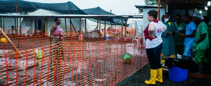 Das Ebola-Behandlungszentrum ELWA3 von Ärzte ohne Grenzen in der liberischen Hauptstadt Monrovia