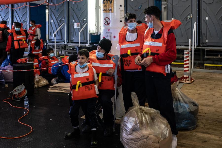 DISEMBARKATION OF SURVIVORS  - MESSINA