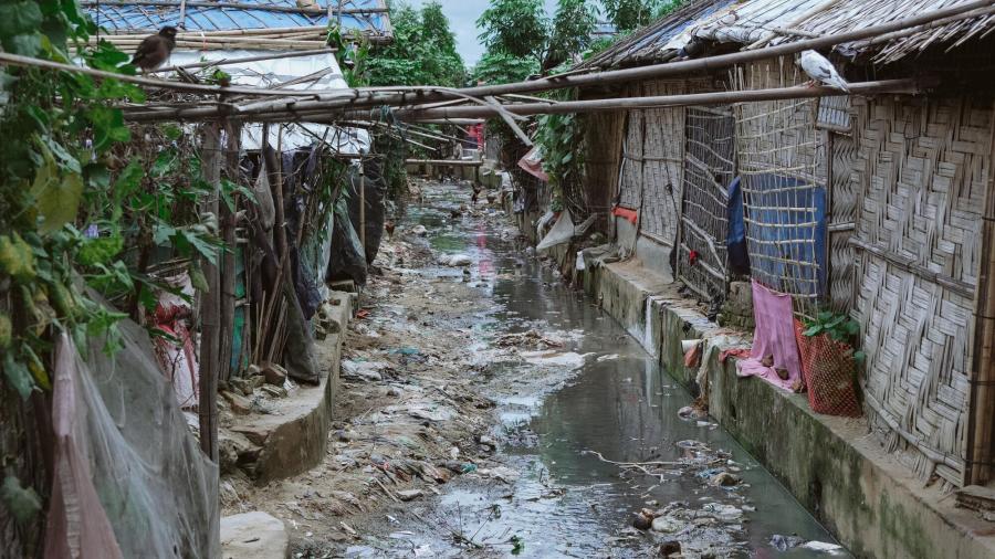 Camp life: water and sanitation