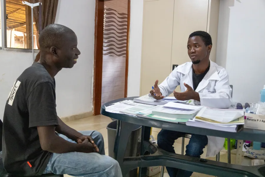 Living with HIV/Aids through Conflict and Displacement - Macomia