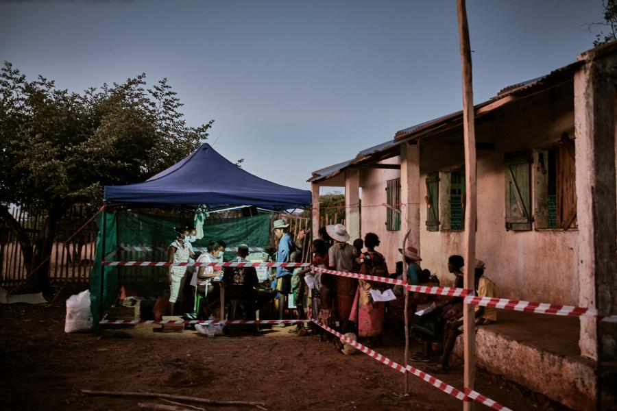 Malnutrition emergency: mobile clinic in Ranobe