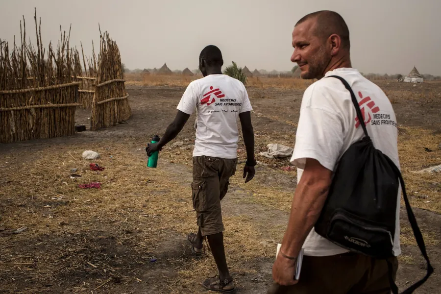 Outdoors support clinics, Thaker. Leer, South Sudan