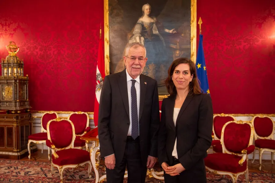 Bundespräsident Alexander Van der Bellen und Geschäftsführerin Laura Leyser