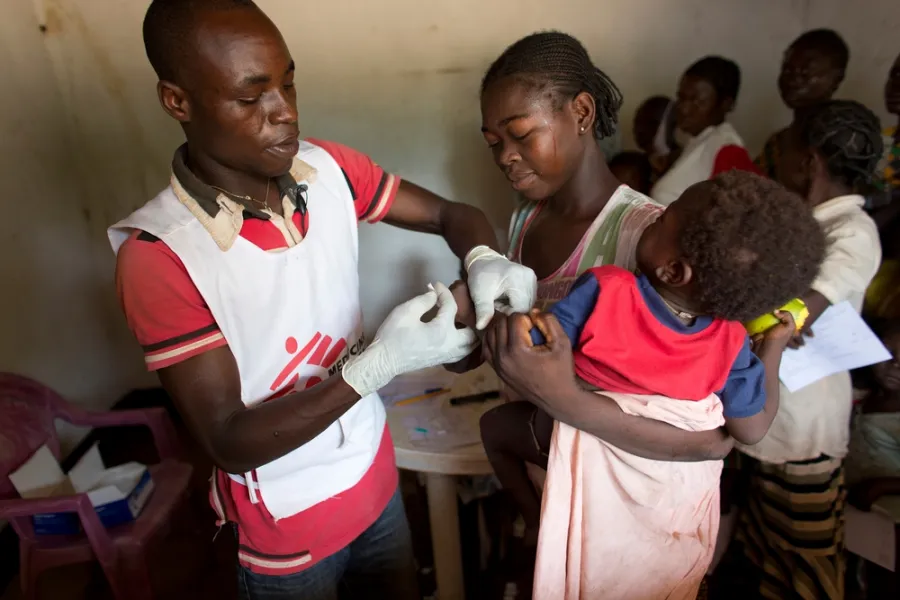 Eine mobile Klinik von Ärzte ohne Grenzen im Dorf Zere, zwei Stunden Fahrzeit von Bossangoa entfernt