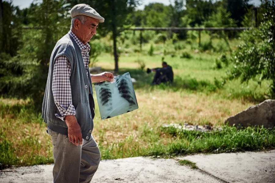 Kyrgyzstan - Decentralized care for TB patients