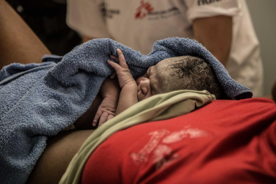 Childbirth on board of Dignity I Childbirth on board of Dignity I