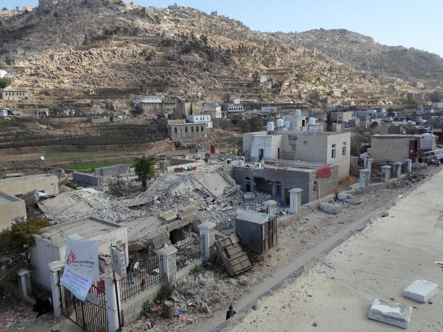 Yemen.Shiara hospital bleeding after attack. Yemen.Shiara hospital bleeding after attack.