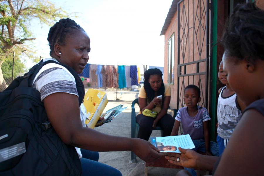 Aufklärungsarbeit in einem Township in Südafrika