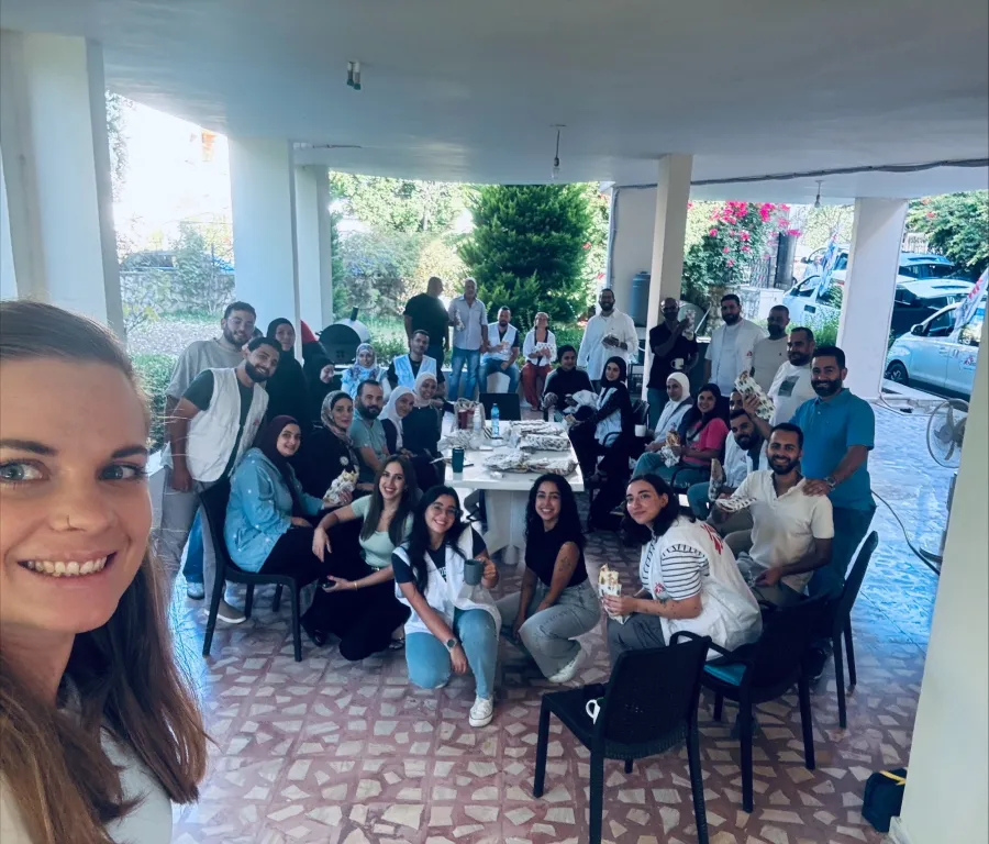 Verena und ihr Team in Nabatieh
