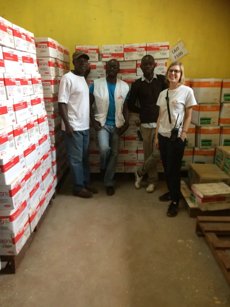 Eine Lieferung „Plumpy Nut“: Mit dieser therapeutischen Fertignahrung werden mangelernährte Kinder versorgt… 