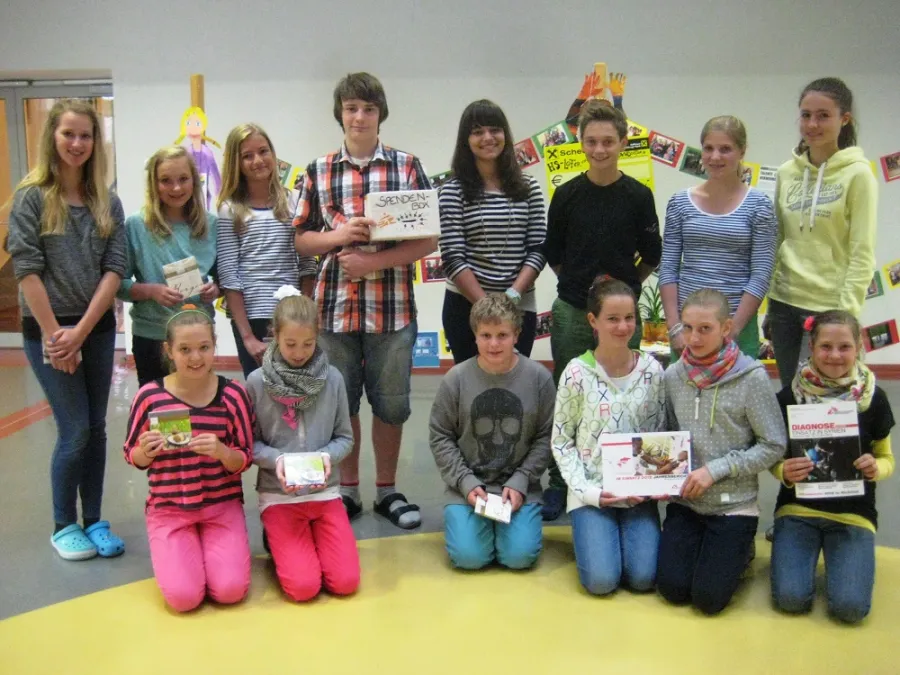 Spendenaktion der HS Lofer - Klassensprecher