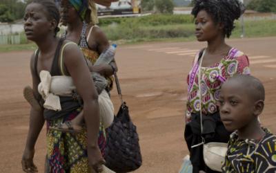 Zahlreiche Menschen flüchten vor der immensen Gewalt in der Zentralafrikanischen Republik in benachbarte Länder wie den Tschad oder Kamerun.