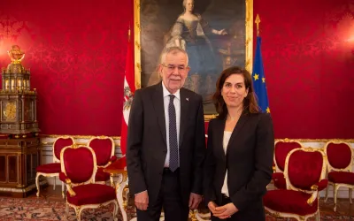 Bundespräsident Alexander Van der Bellen und Geschäftsführerin Laura Leyser