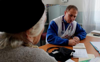 Mobile Clinic in Kuteynikovo, south-east of Donetsk