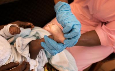 Treating HIV and AIDS in Conakry