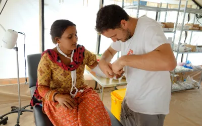 Nepal: Nach erneutem Erdbeben erkunden Teams Lage in Dörfern und Krankenhäusern