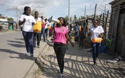HP activities in Beira - Fighting Cholera with street theatre.