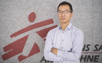 Kinderarzt Leo Ho wird neuer Präsident von Ärzte ohne Grenzen Österreich. c) Herwig Prammer