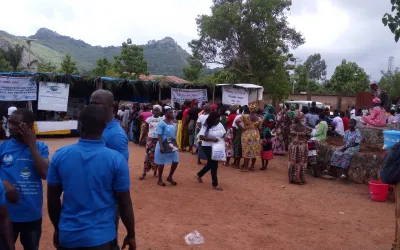 Wie die Hilfe zu den Menschen kommt