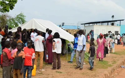 Nach Kämpfen in Juba hilft Ärzte ohne Grenzen mit mobilen Kliniken