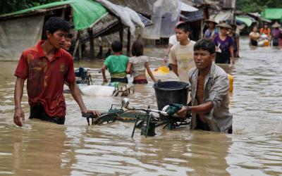 Starke Überschwemmungen in Myanmar in Westen und Norden des Landes