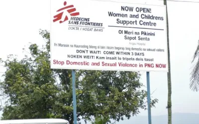 Papua Neu Guinea: Hinweisschild auf die Klinik von Ärzte ohne Grenzen in Lae