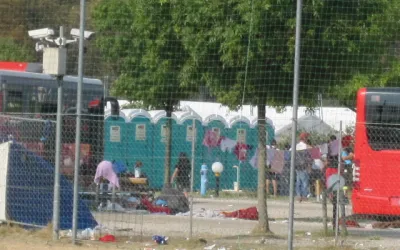 Flüchtlingslager Traiskirchen: Ärzte ohne Grenzen fordert freien und ungehinderten Zugang.