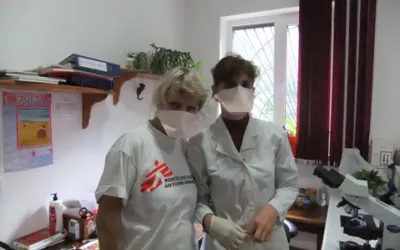 Laborspezialistin Christa Rabeck berichtet von ihrem Einsatz mit Ärzte ohne Grenzen in Abchasien am Schwarzen Meer.