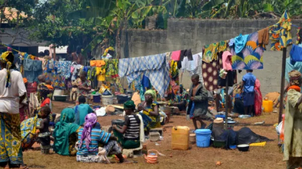 Eine Straße in der zentralafrikanischen Stadt Carnot
