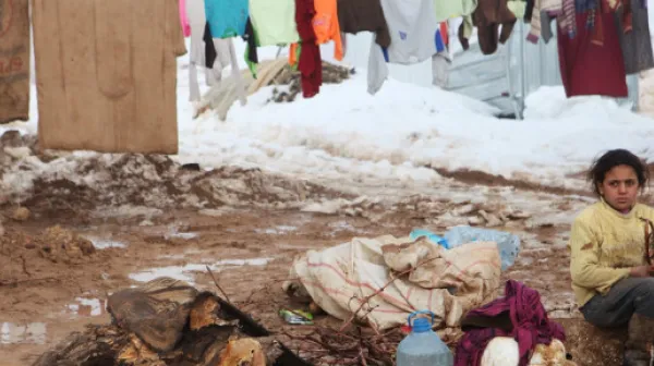 Im Jänner 2015 brachte ein Wintersturm in der Bekaa-Ebene, wo viele Flüchtlinge hausen, Schnee, Hagel und eisigen Nebel mit sich.