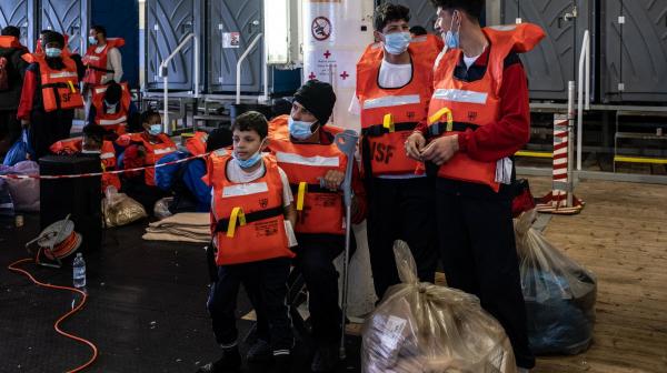 DISEMBARKATION OF SURVIVORS  - MESSINA